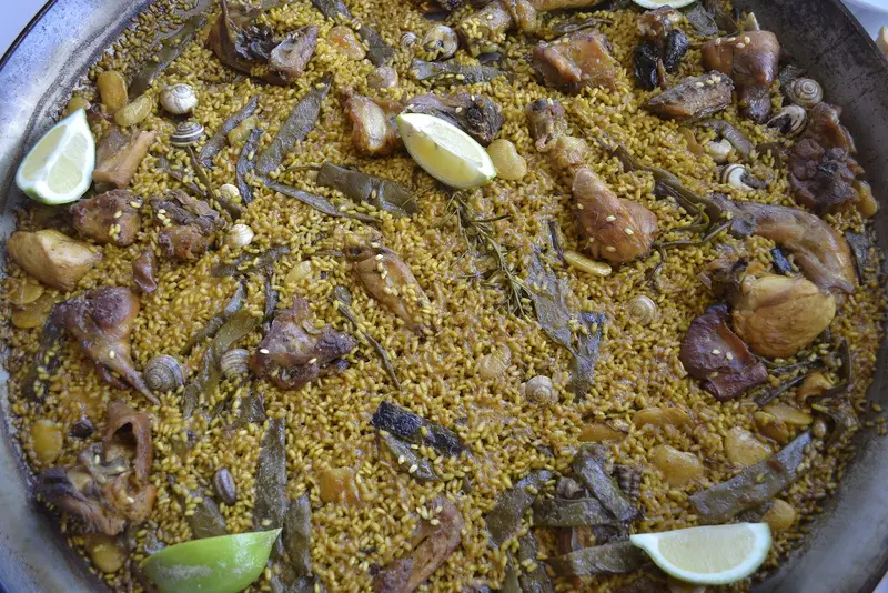 Paella valenciana