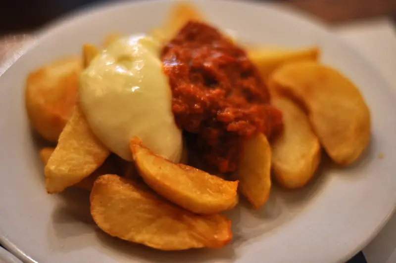 Patatas bravas